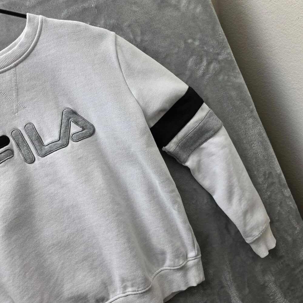 Fila Crewneck‎ Sweatshirt Small Gently Used